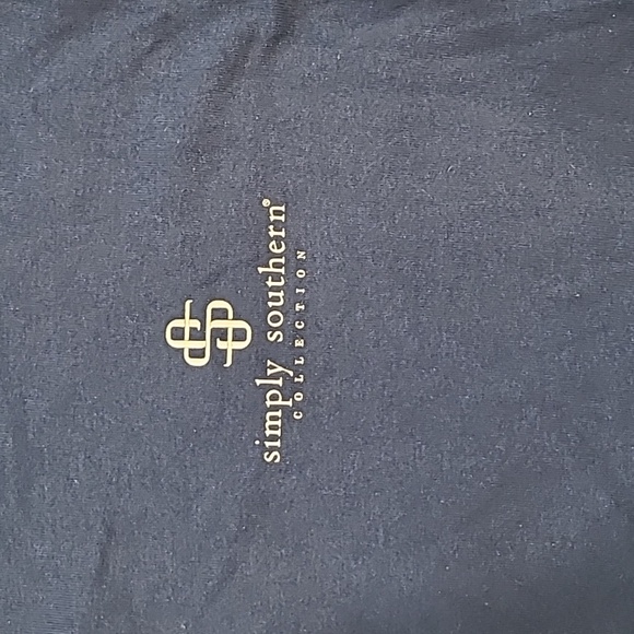 Simply Southern LIGHT UP the DARKNESS Navy Long Sleeve Top Size Small - Picture 5 of 7